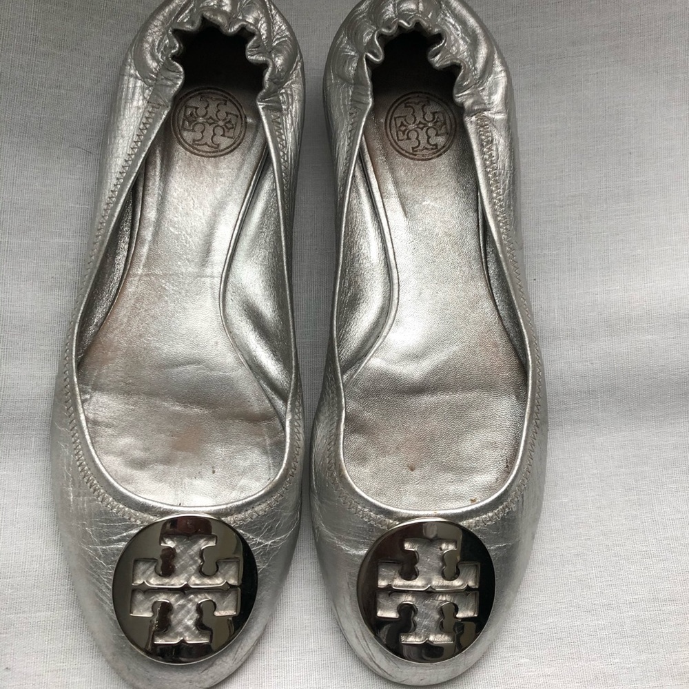 Tory Burch Silver Metallic Size 9.5